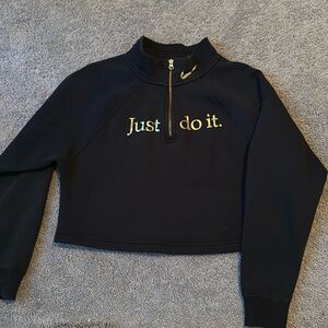 Nike cropped pullover